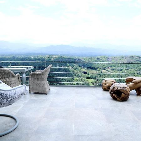 Sky Pavilion Kandy Exteriör bild